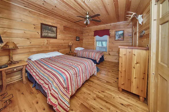 Second bedroom with a queen and a twin bed